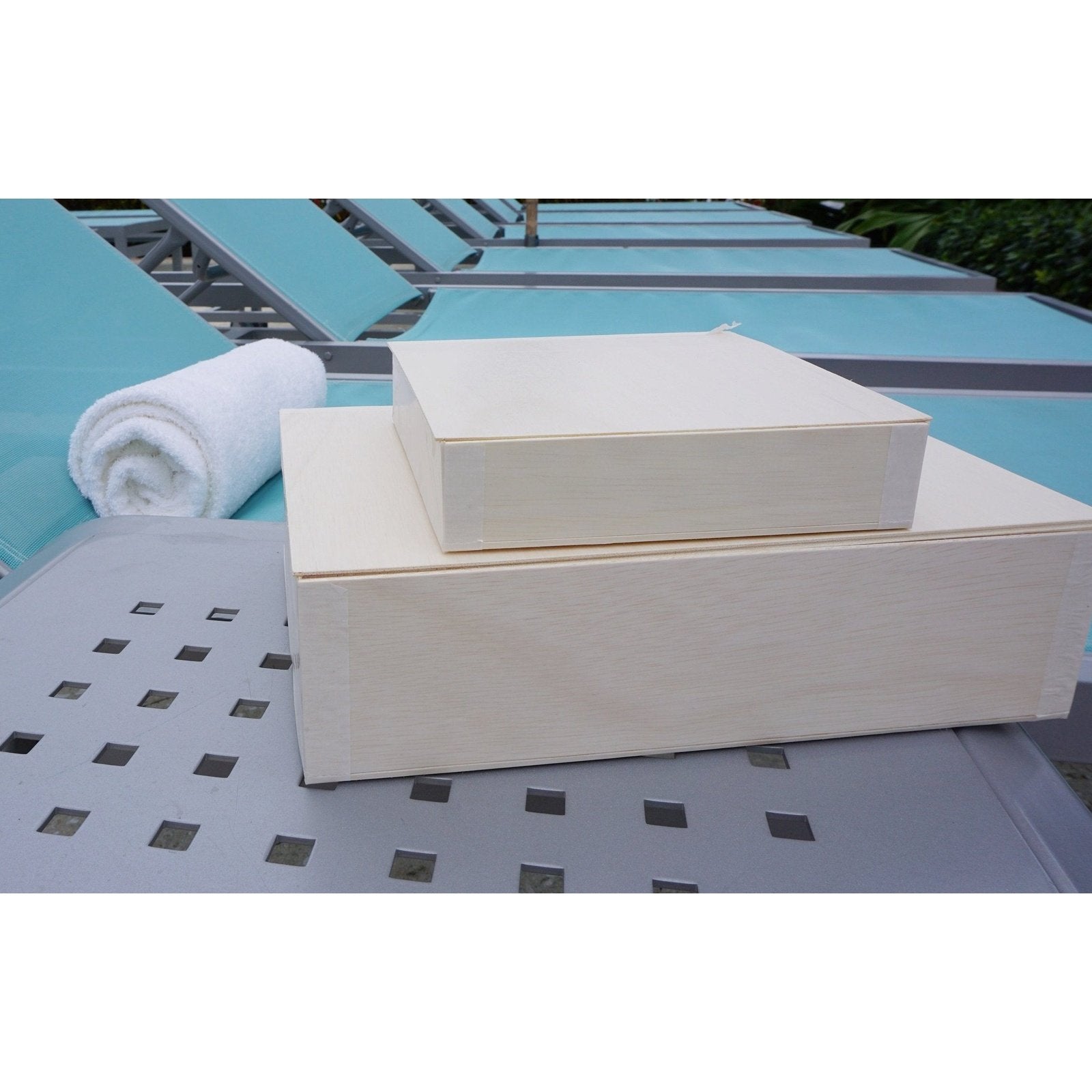 8" x 11" x 2" Balsa Wood Catering Tray With Collapsible Lid